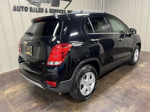 Used 2020 Chevrolet Trax LT w/ LT Convenience Package image 8