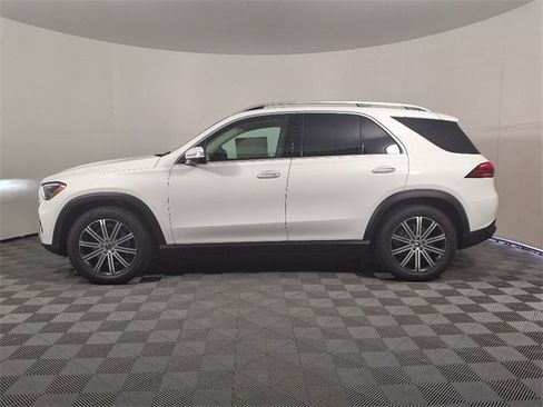 Used 2025 Mercedes-Benz GLE 350 4MATIC image 2