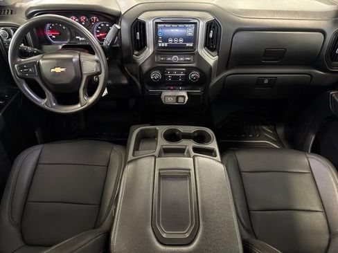 Used 2020 Chevrolet Silverado 1500 W/T w/ Trailering Package AWD/4WD image 3
