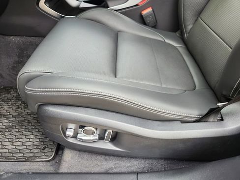 Used 2026 Jaguar F-PACE R-Dynamic S image 18