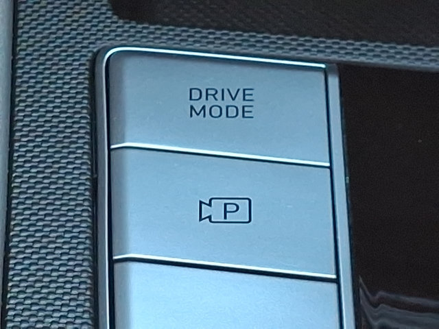 Certified 2026 Hyundai Elantra Sport FWD image 24