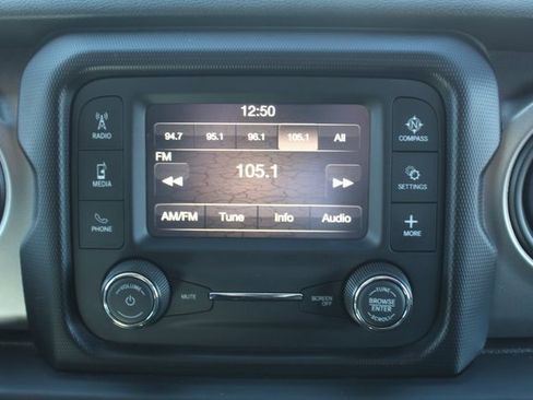 Used 2020 Jeep Wrangler Unlimited Sport S image 28