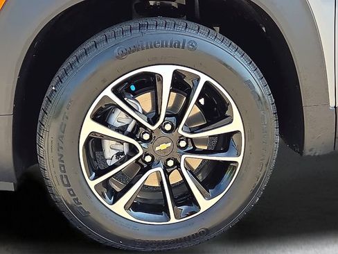 Used 2026 Chevrolet TrailBlazer LT w/ Convenience Package AWD/4WD image 9