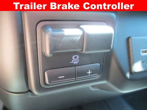 Used 2019 Chevrolet Silverado 1500 LT w/ All-Star Edition AWD/4WD image 18