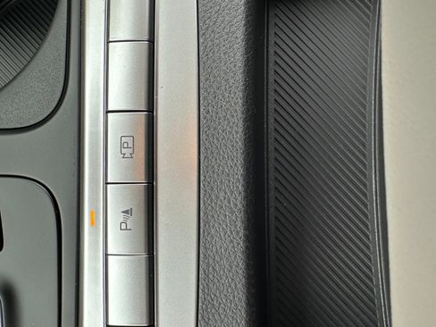 New 2026 Kia Carnival LXS image 36