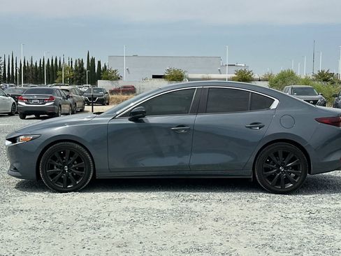 Used 2022 MAZDA MAZDA3 s FWD image 6