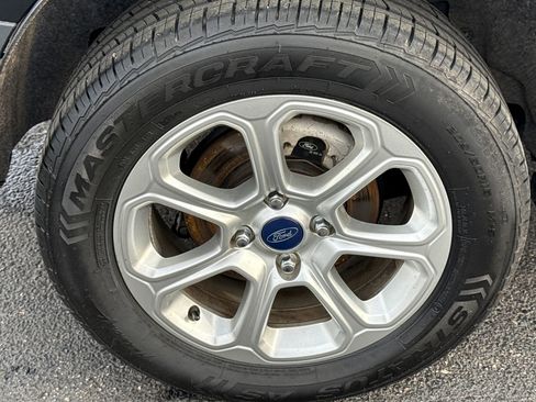 Used 2018 Ford EcoSport SE w/ SE Convenience Package image 10