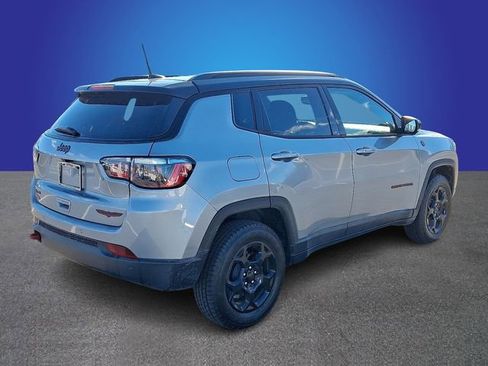 Used 2024 Jeep Compass Trailhawk w/ Trailhawk Convenience Group AWD/4WD image 4