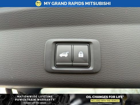 New 2026 Mitsubishi Outlander SE AWD/4WD image 25