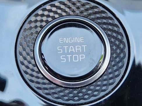 Certified 2024 Kia Niro EX image 30