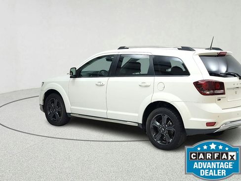 Used 2020 Dodge Journey Crossroad image 3