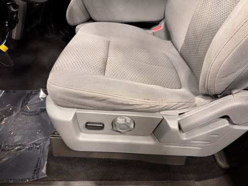 Used 2012 Ford F150 XLT w/ XLT Chrome Pkg image 18