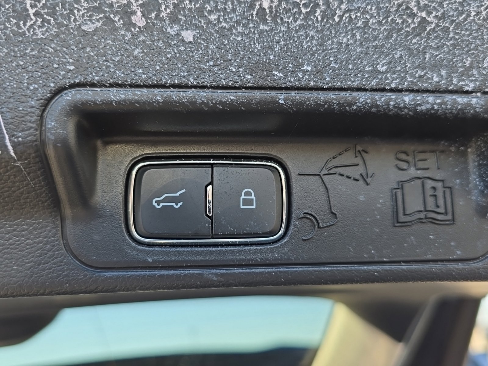 Used 2025 Ford Explorer Active RWD image 62