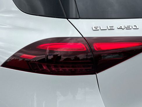 New 2026 Mercedes-Benz GLE 450 4MATIC image 13