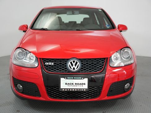 Used 2009 Volkswagen GTI Base image 2