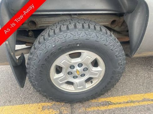 Used 2008 Chevrolet Silverado 1500 LT w/ Towing Package AWD/4WD image 11