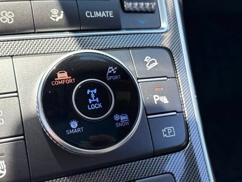 Used 2023 Hyundai Santa Fe Limited AWD/4WD image 19