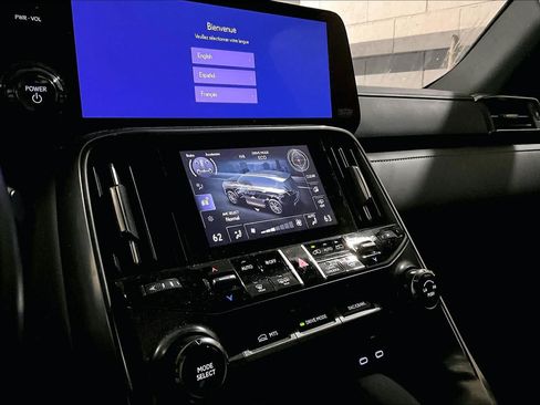 Used 2025 Lexus LX 700h Overtrail AWD/4WD image 36
