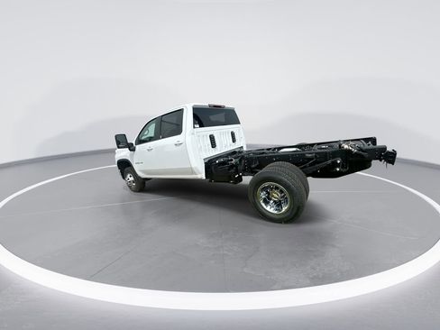 New 2026 Chevrolet Silverado 3500 LT w/ Convenience Package image 6