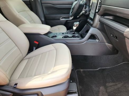 Used 2024 Ford Ranger XLT image 13