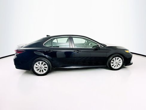 Used 2023 Toyota Camry LE image 10