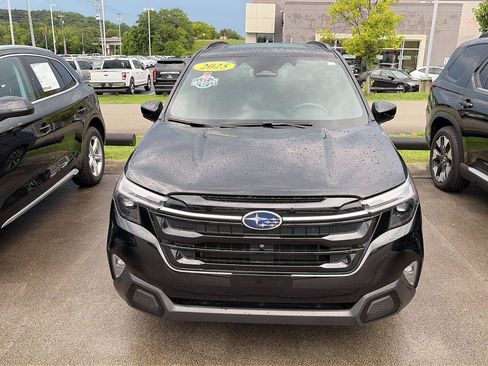 Used 2025 Subaru Forester Touring w/ Popular Package - Touring AWD/4WD image 1