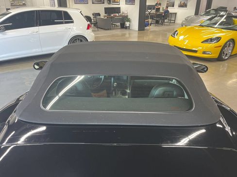 Used 2007 Chevrolet Corvette Convertible w/ Preferred Equipment Group RWD image 31