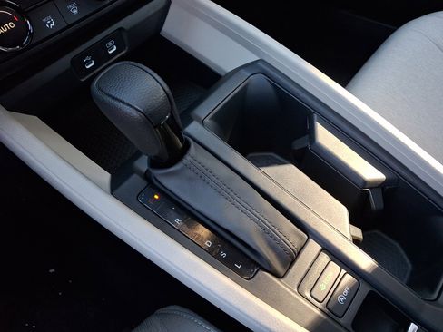 Certified 2024 Honda Accord EX image 15