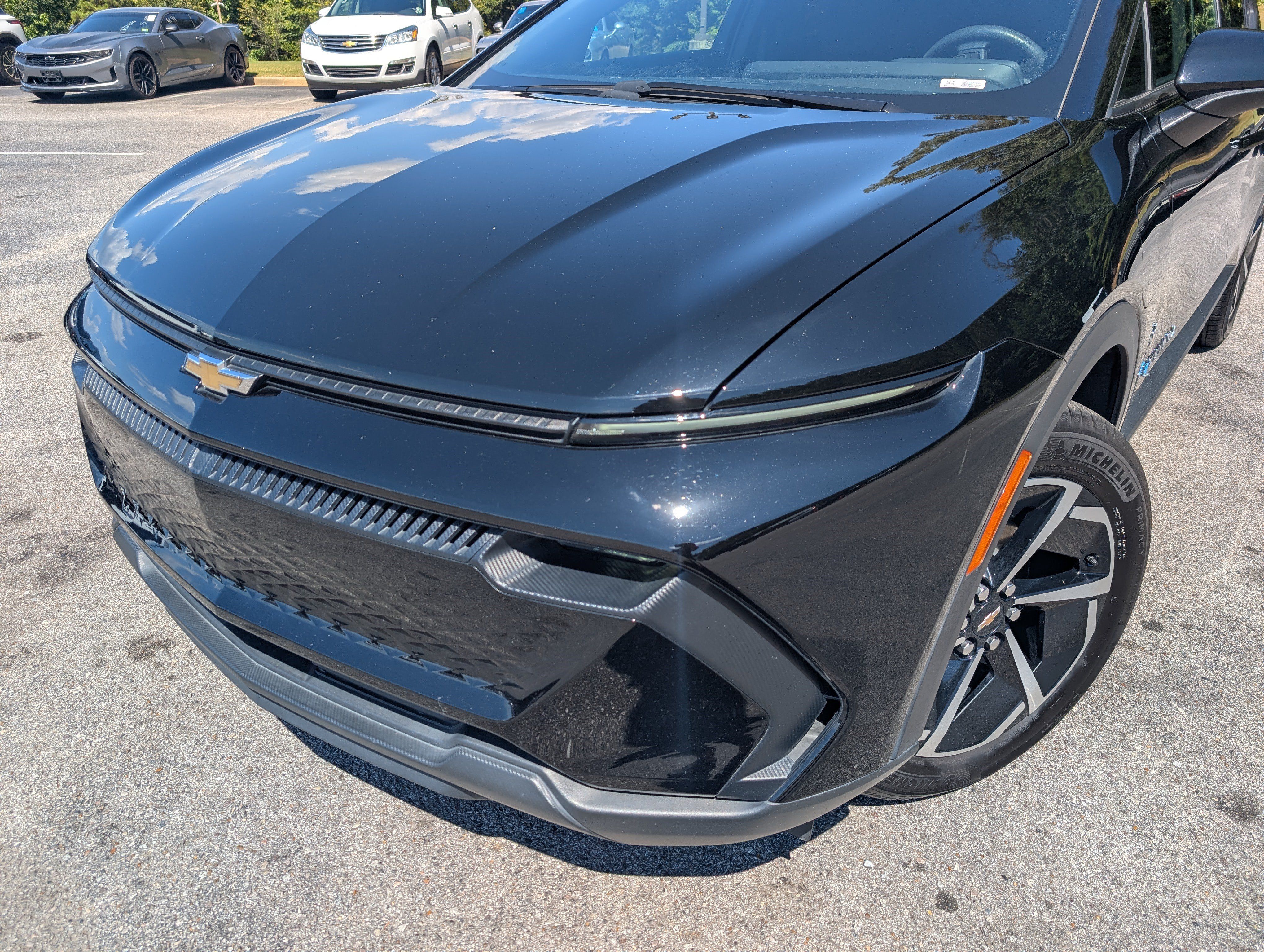 Used 2025 Chevrolet Equinox EV LT FWD image 13