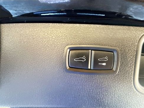 Used 2021 Porsche Macan GTS w/ Sport Chrono Package image 31