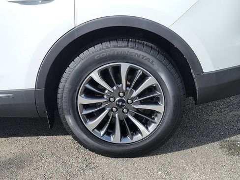 Certified 2023 Lincoln Nautilus FWD image 5