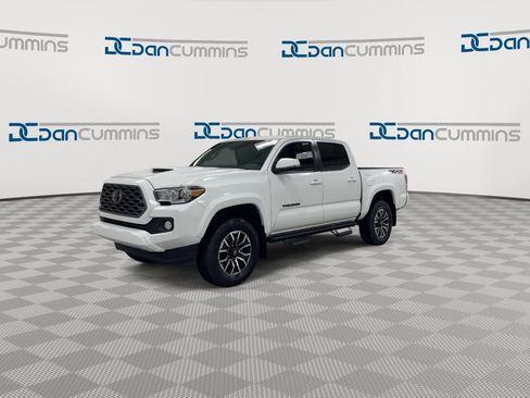 Used 2023 Toyota Tacoma TRD Sport AWD/4WD image 4