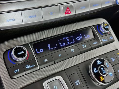 Used 2022 Hyundai Palisade SEL w/ Convenience Package AWD/4WD image 16