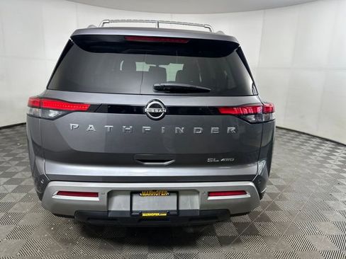Used 2023 Nissan Pathfinder SL image 4