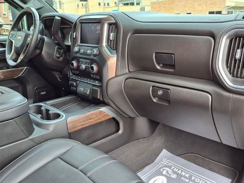 Used 2021 Chevrolet Silverado 2500 High Country w/ Safety Package II AWD/4WD image 12