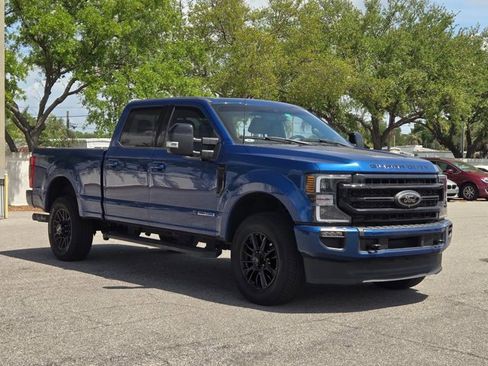Used 2022 Ford F250 Lariat w/ Black Appearance Package image 3