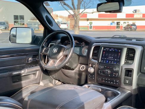 Used 2018 RAM 1500 Limited image 35