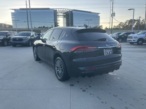 Used 2023 Maserati Grecale GT image 7