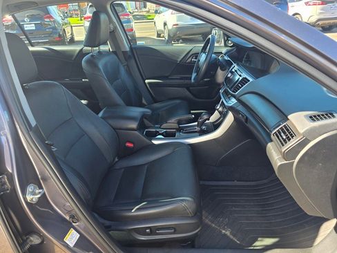 Used 2015 Honda Accord Touring image 26