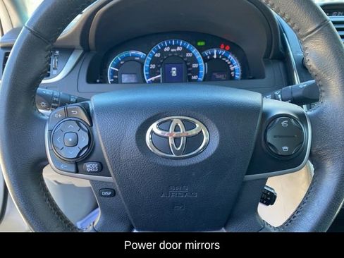 Used 2013 Toyota Camry XLE image 9