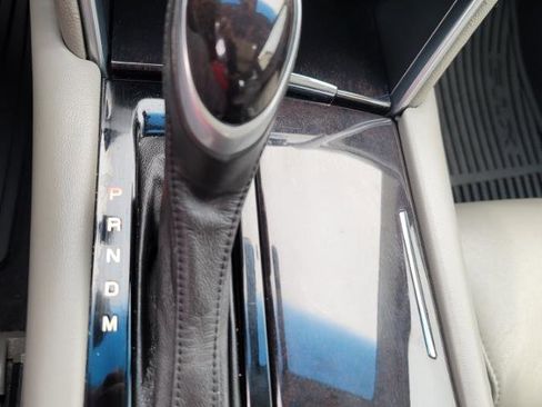 Used 2013 Cadillac XTS Premium AWD/4WD image 22