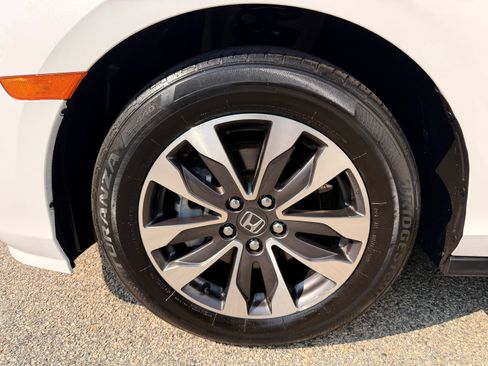 Used 2023 Honda Odyssey EX-L image 38