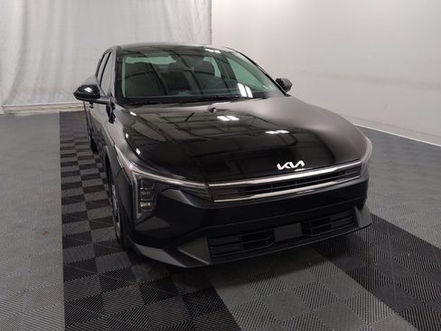 Used 2025 Kia K4 FWD image 14