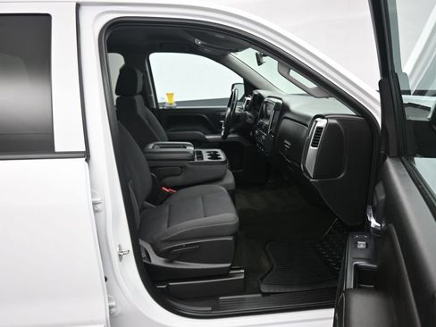 Used 2018 Chevrolet Silverado 1500 LT AWD/4WD image 41