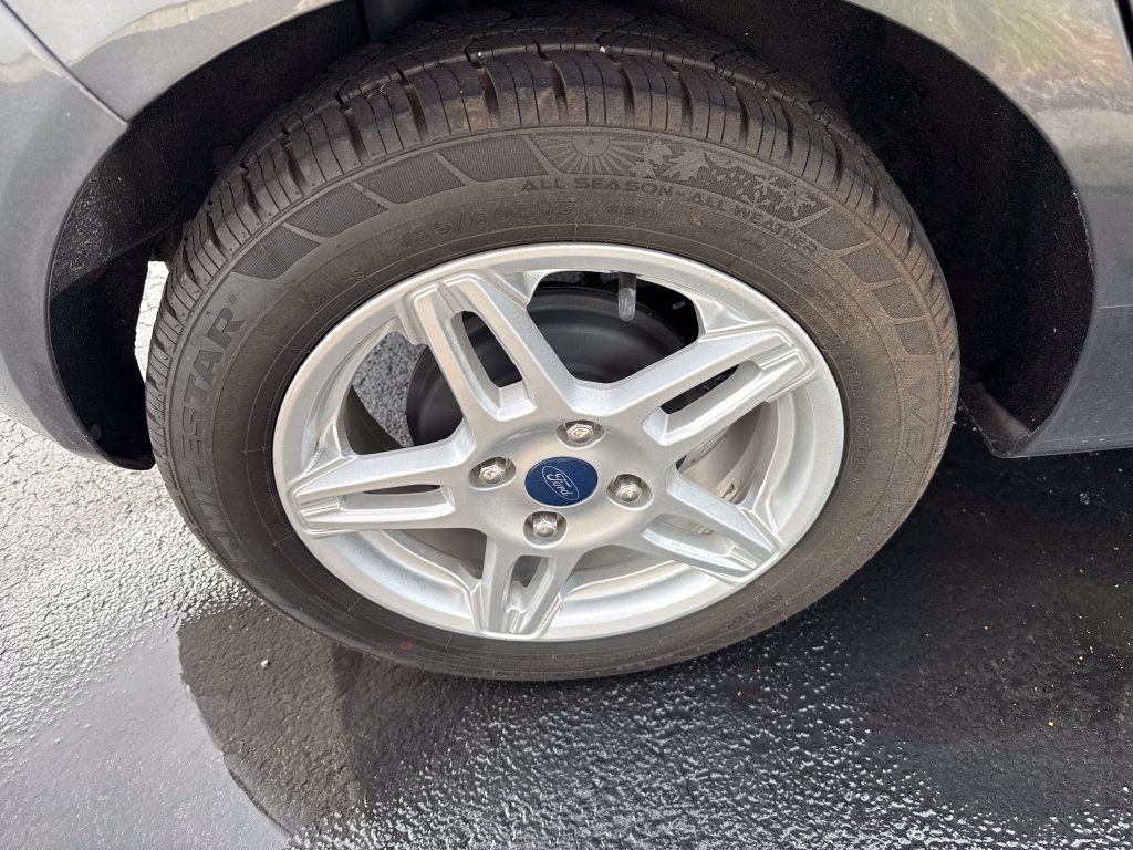 Used 2019 Ford Fiesta SE FWD image 20