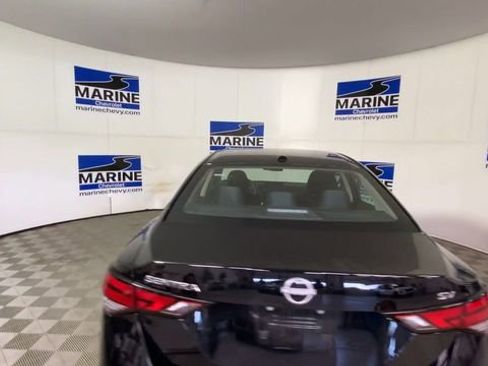 Used 2024 Nissan Sentra SV FWD image 9