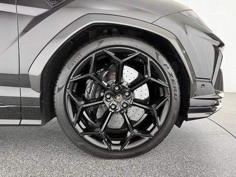 Used 2024 Lamborghini Urus Performante image 34