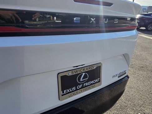 New 2026 Lexus RZ 450e Premium image 17
