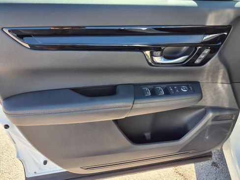 Used 2024 Honda CR-V Sport Touring image 15