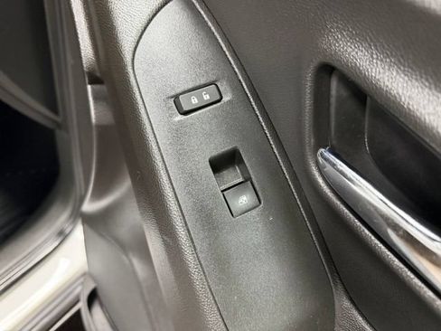 Used 2019 Chevrolet Trax LT w/ Driver Confidence Package FWD image 26